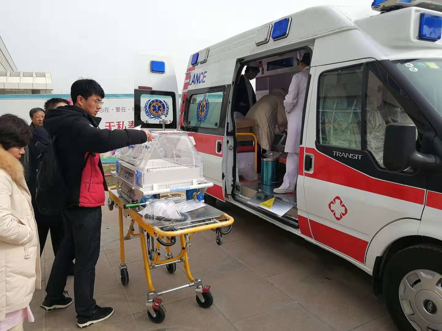 贞丰县救护车转院